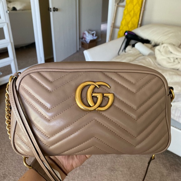 GG Marmont small matelassé shoulder bag - Picture 2 of 8